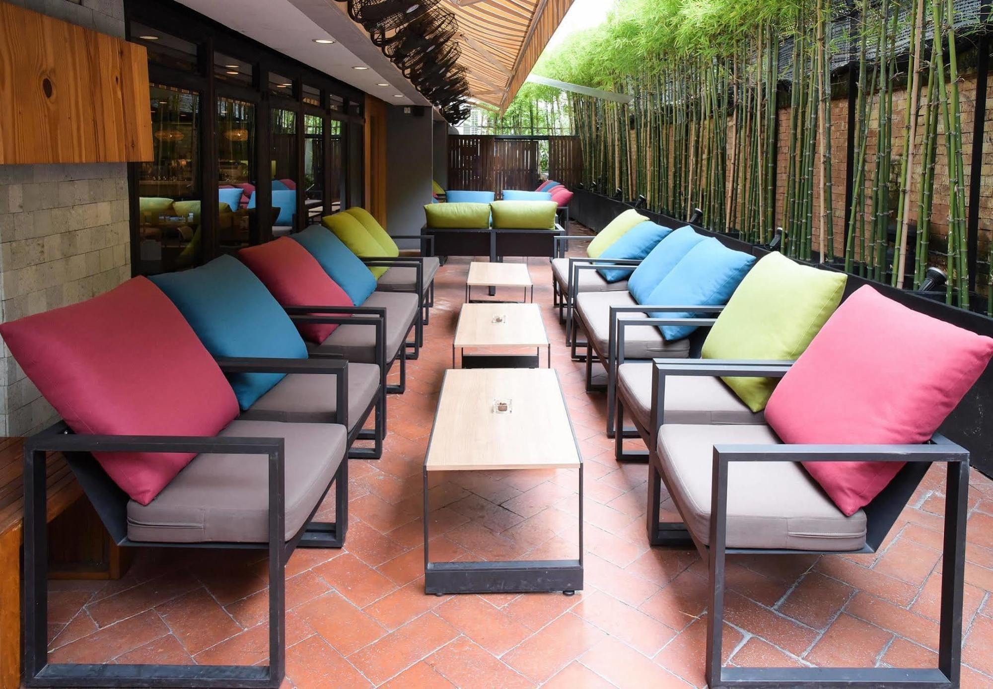 Апарт отель Citadines Sukhumvit 23 Бангкок Экстерьер фото