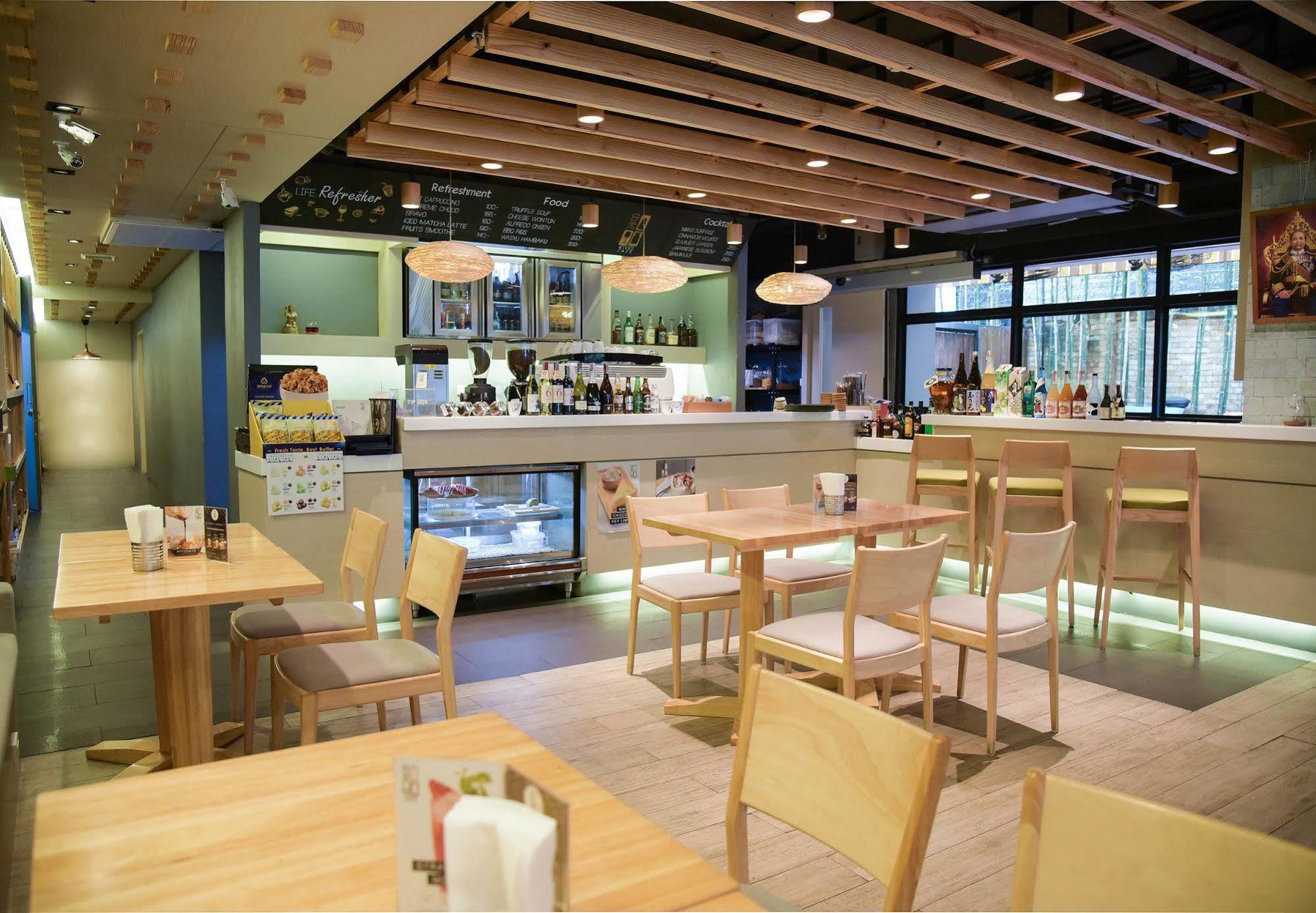 Апарт отель Citadines Sukhumvit 23 Бангкок Экстерьер фото